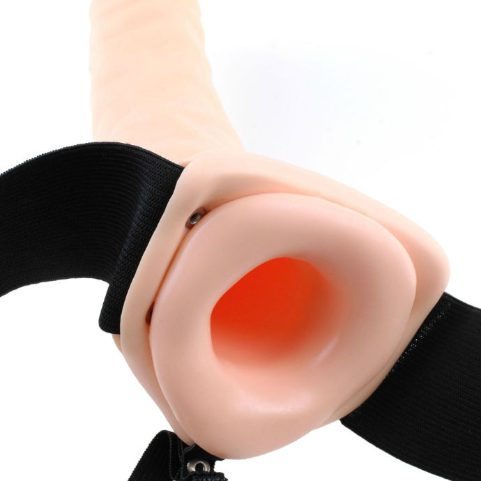 FETISCH FANTASY SERIE - 19 CM VIBRERANDE IHÅLA STRAP-ON BRUNT